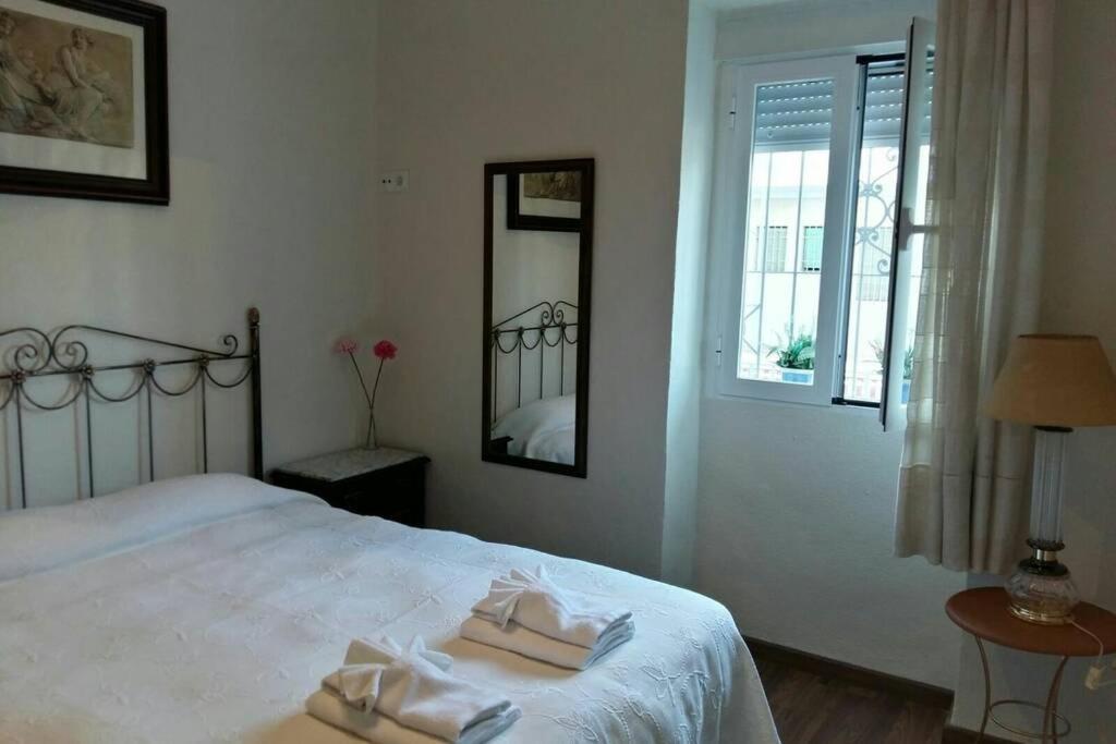 Apartamento Al-Zhara, Junto Puente Romano Apartment Cordoba Exterior photo